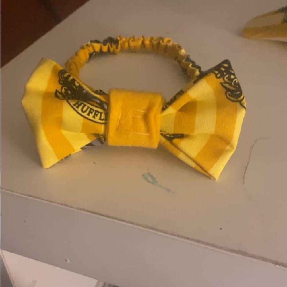 Hufflepuff Scrunchie/Headband
